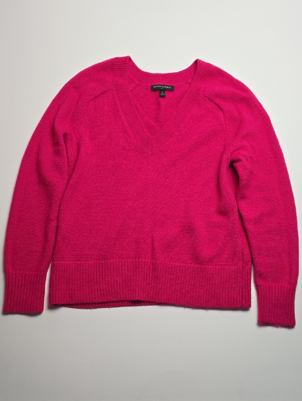 Banana Republic Perfectly Soft V-Neck Sweater